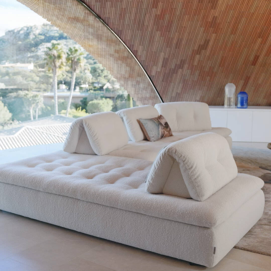 Conversation, dise&ntilde;o Philippe Bouix