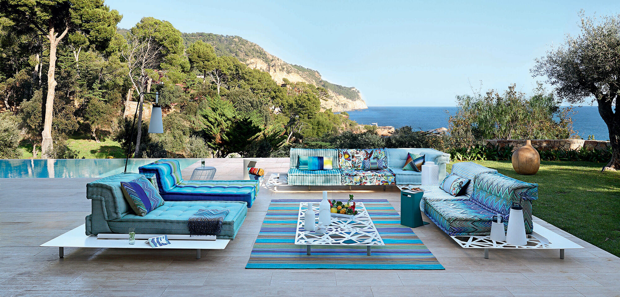 The Irresistible Days, until March 4. Find your showroom.