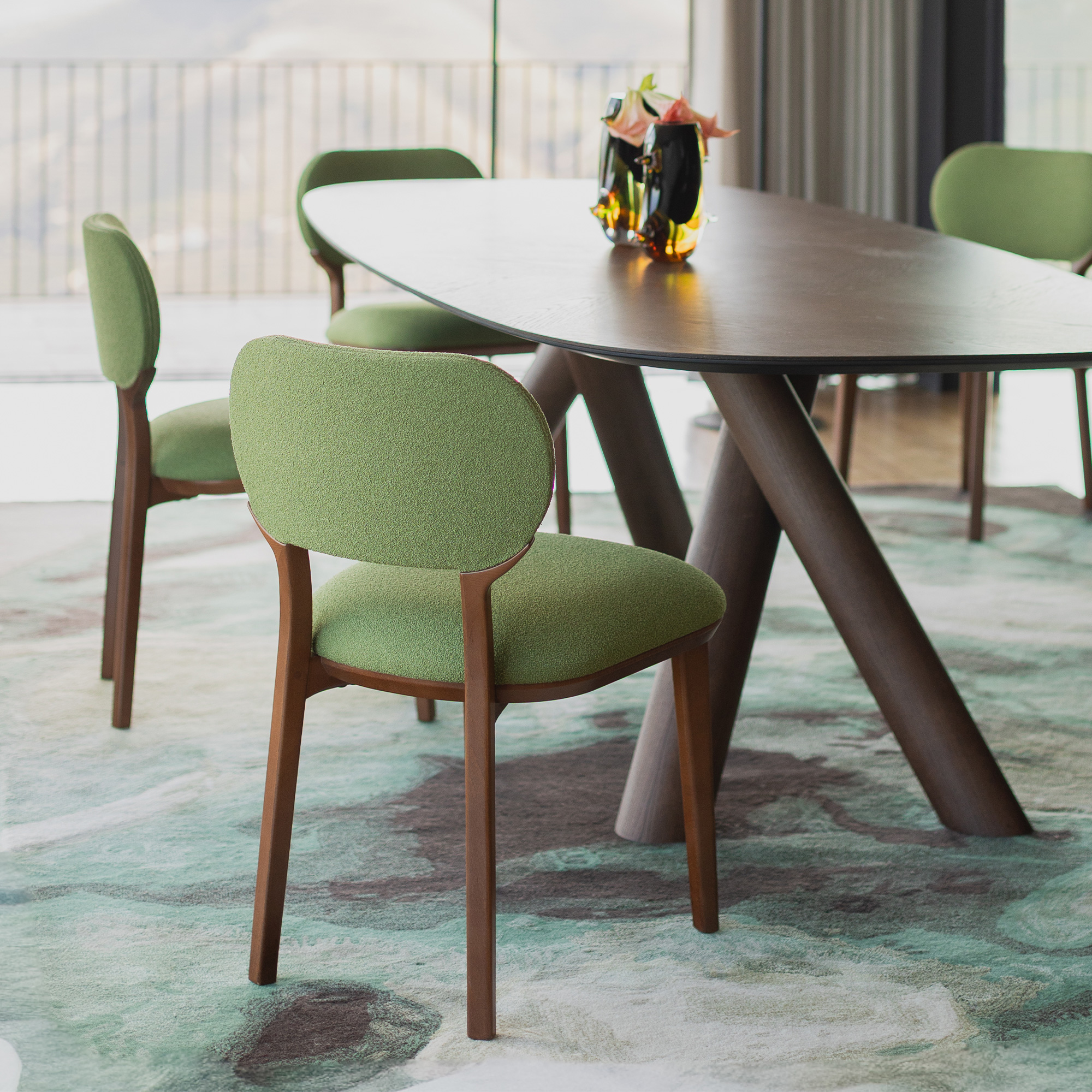 N&eacute;o designed by Fred Rieffel