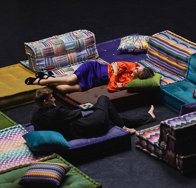 5 CR&Eacute;ATIONS &Agrave; D&Eacute;COUVRIR DANS LE FILM PUBLICITAIRE ROCHE BOBOIS