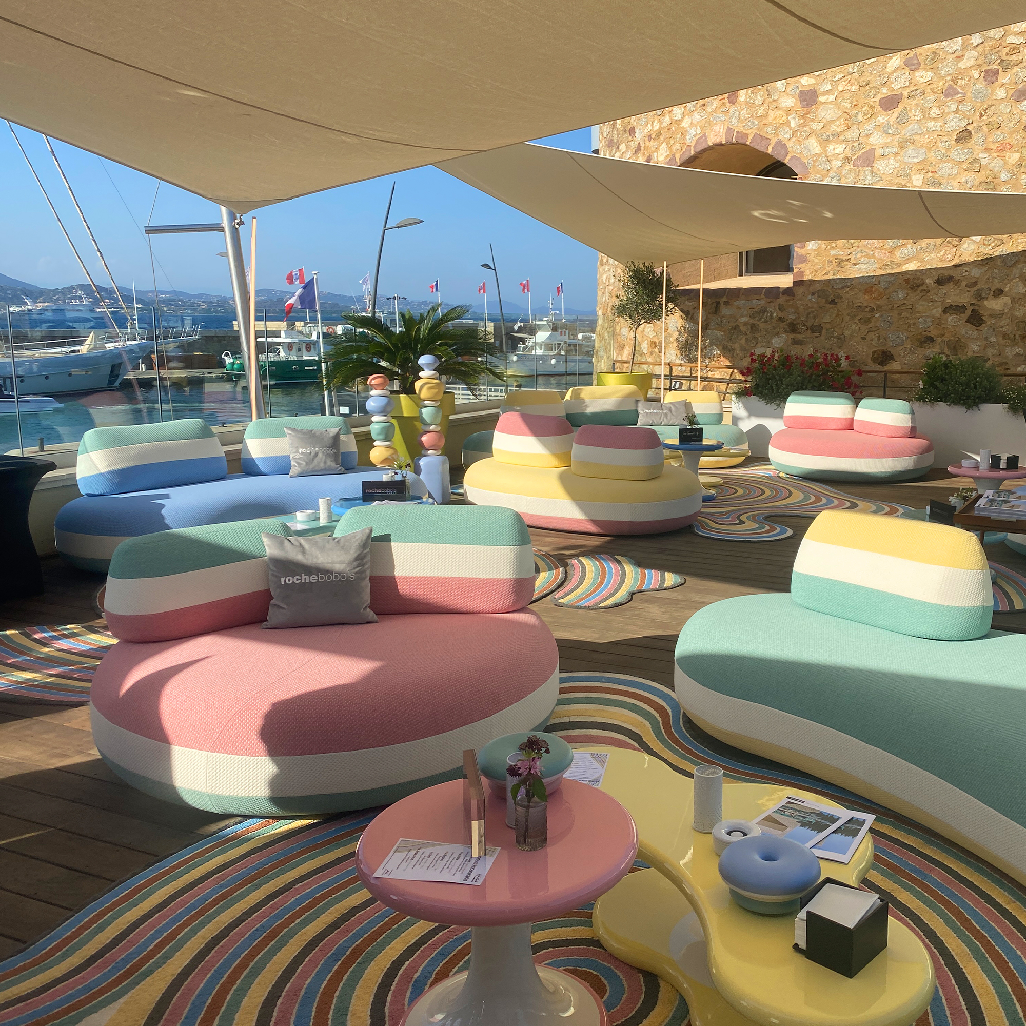 Saint-Tropez lounge club