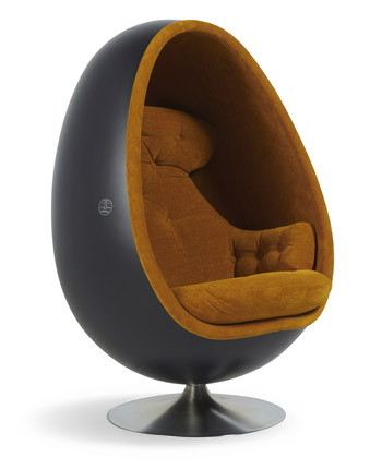 Ovalia, designed by Henrik Thor-Larsen