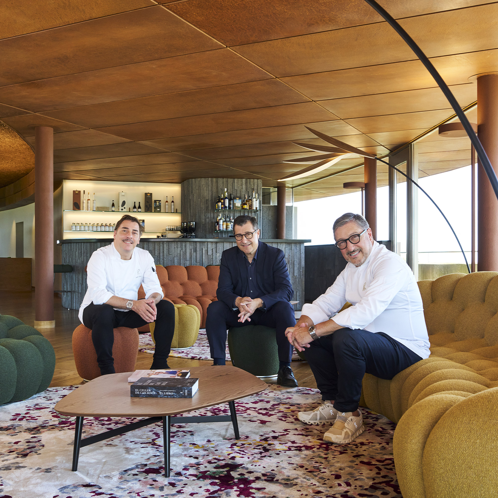 Travel Guide - Esperit Roca