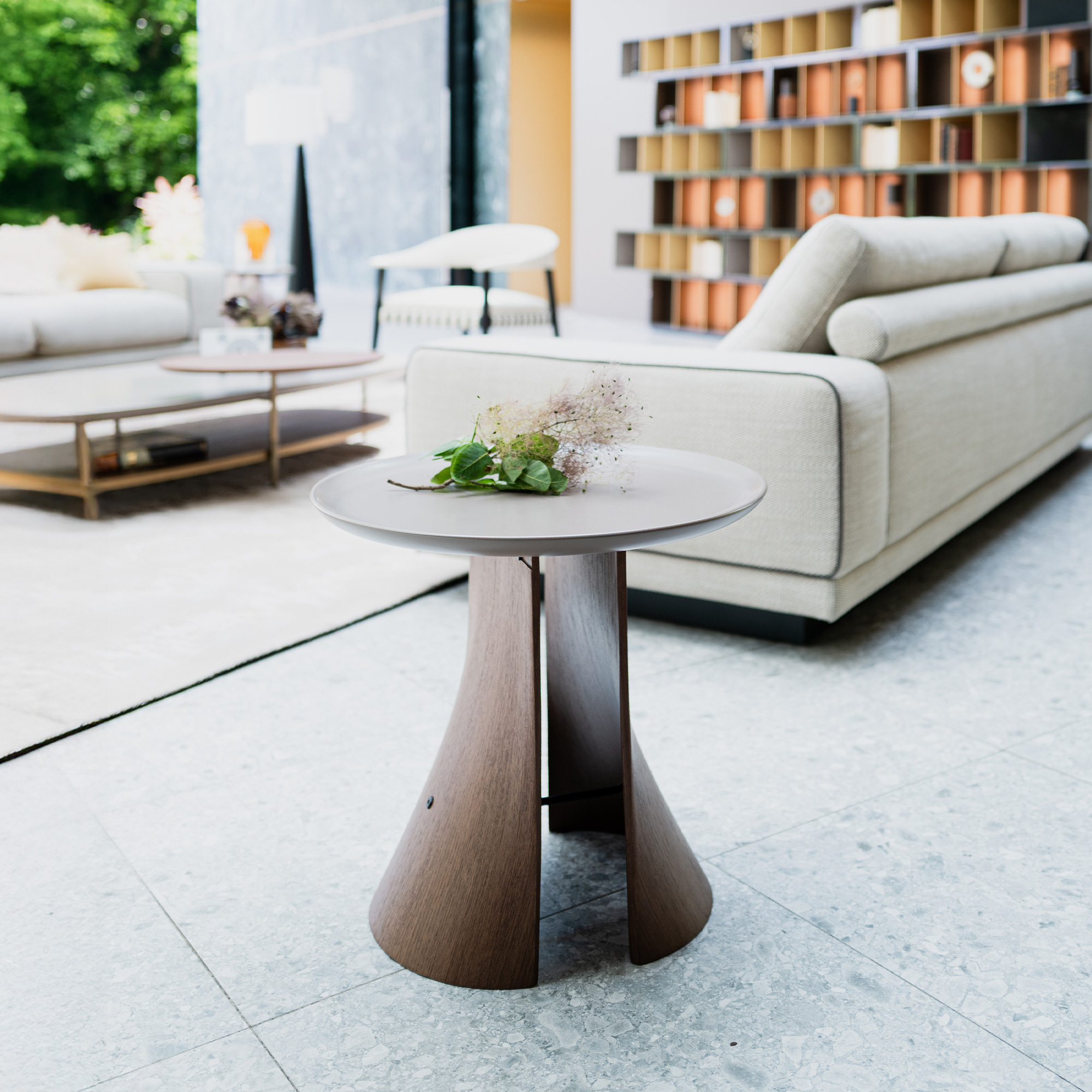 Lan designed by Da&iuml; Sugasawa