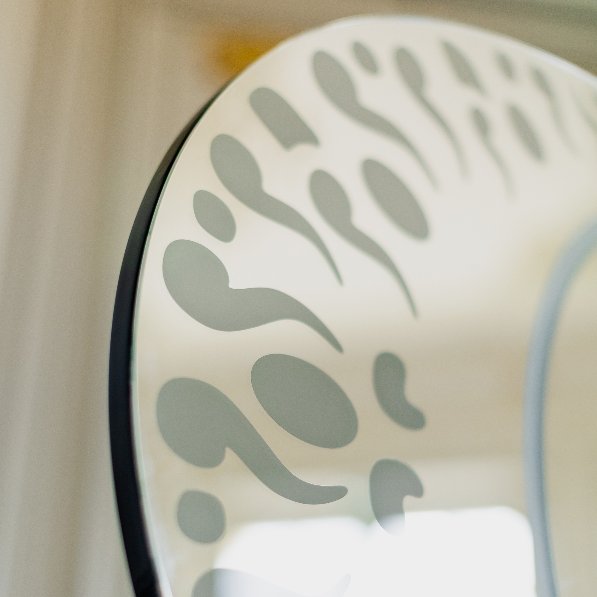 Rossy de Palma x Roche Bobois